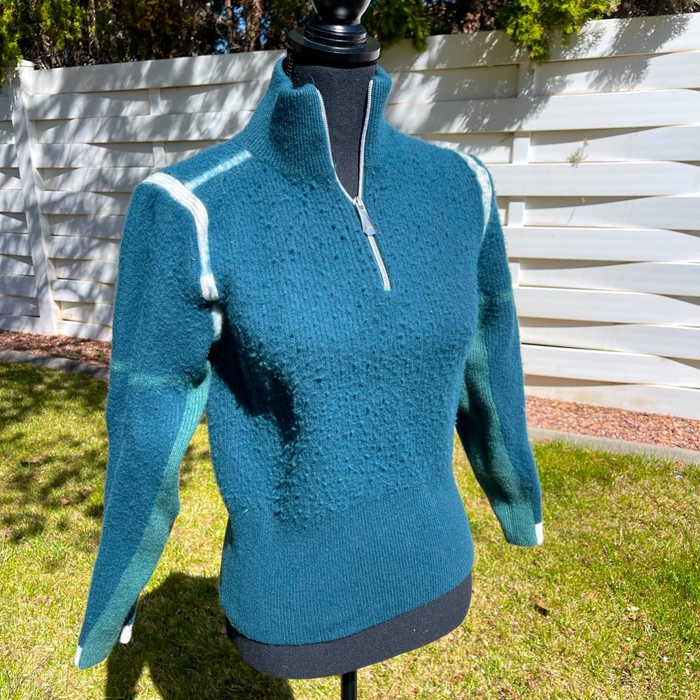 Helly Hansen Green and White Quarter Zip Knitted Sweater